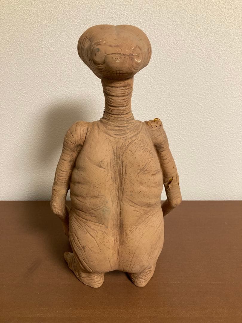 カ*ズ様 E.T. ET ネカ フィギュア NECA
