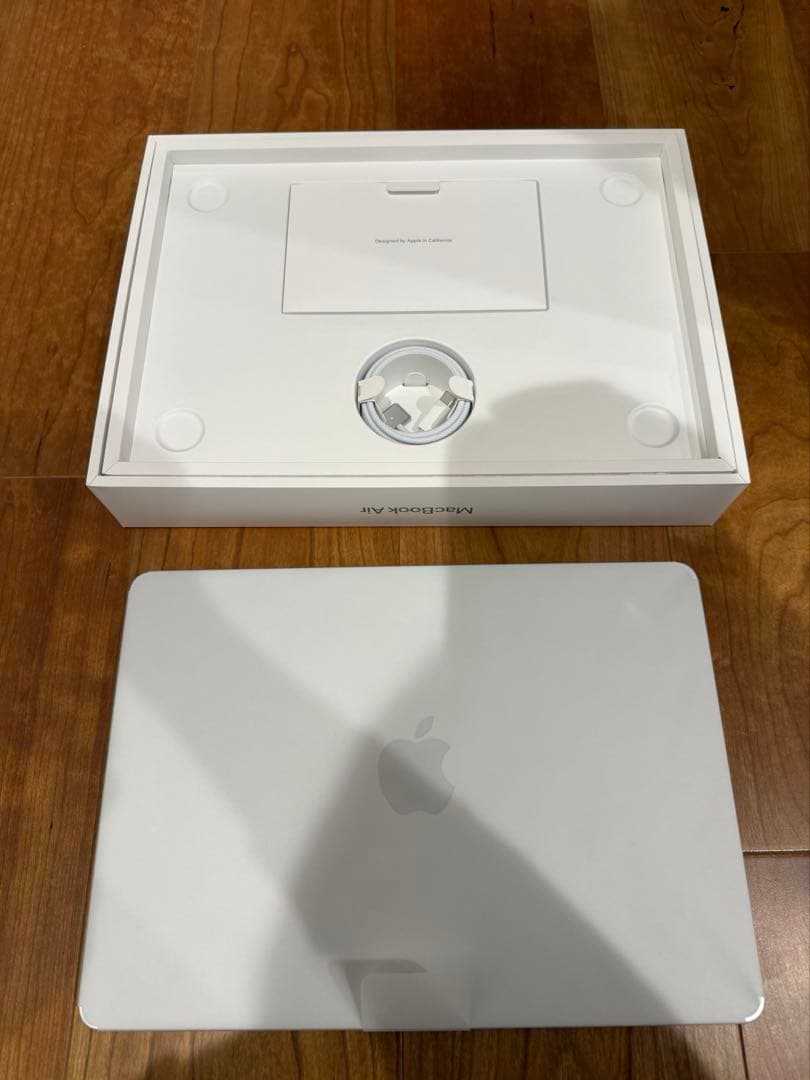 【極上品・バッテリー100%】MacBook Air 13インチ M4チップ
