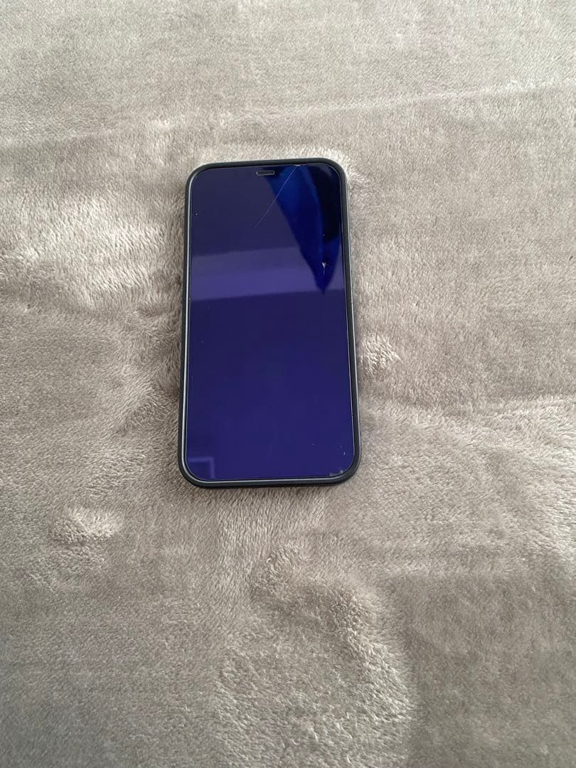 美品iPhone12 セール中