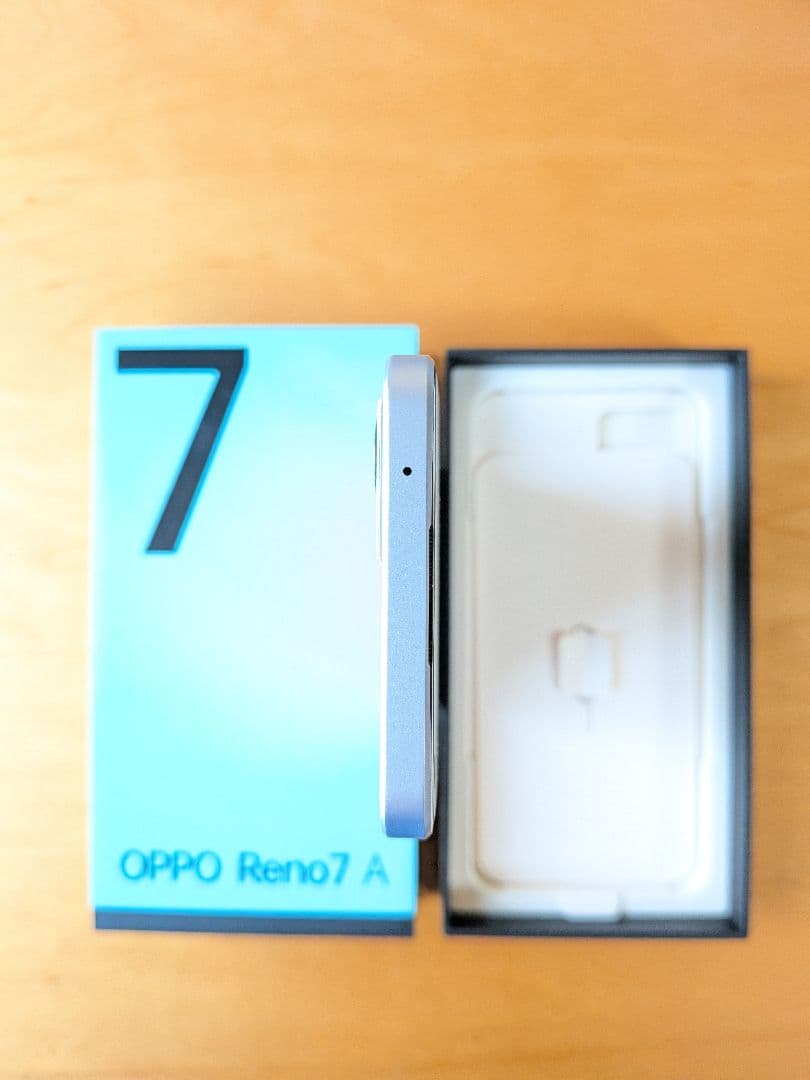 OPPO Reno7 A 本体 ケース付き