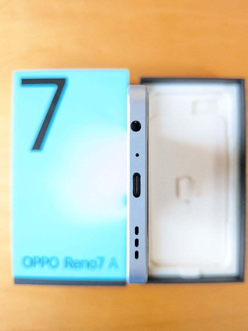 OPPO Reno7 A 本体 ケース付き