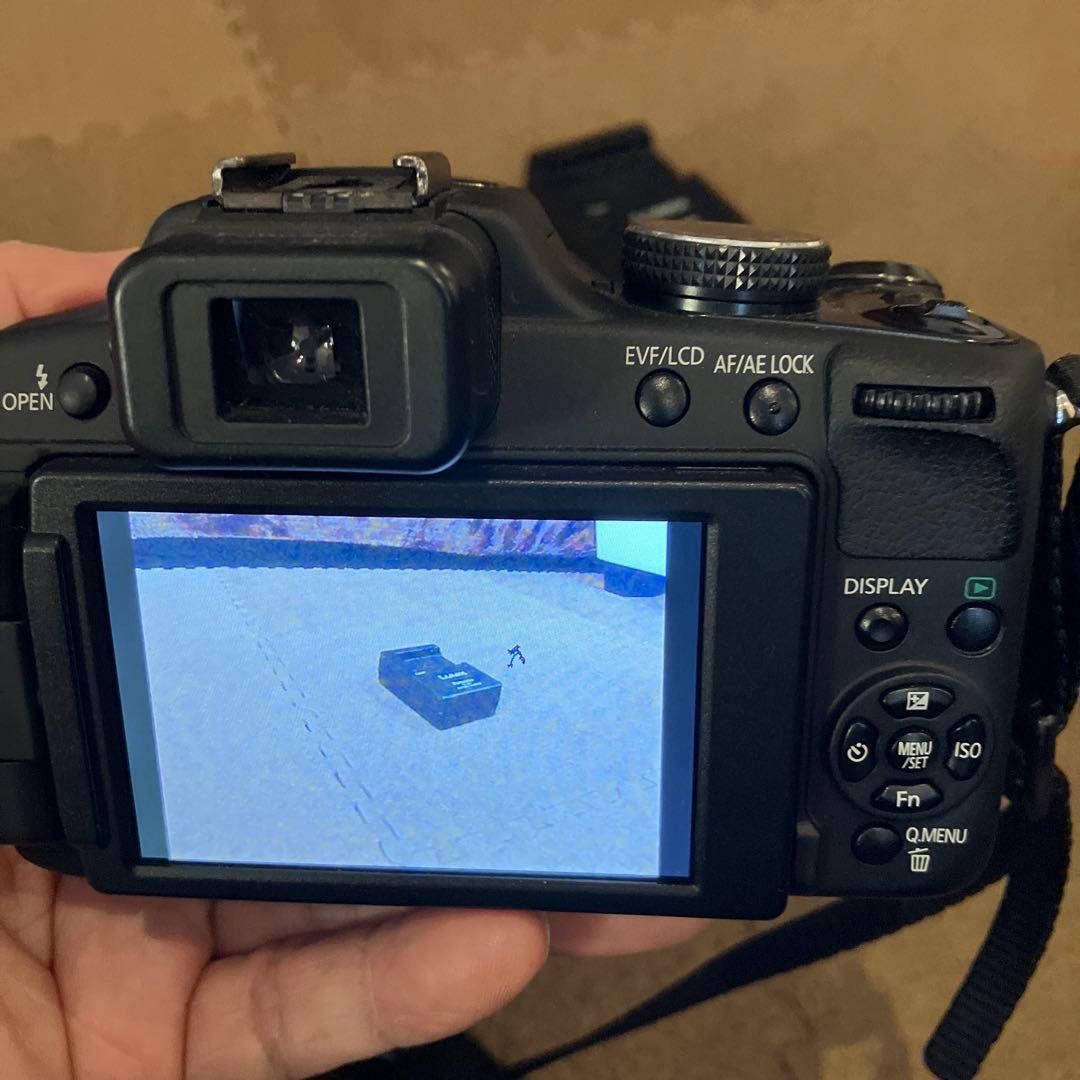 Lumix DMC-FZ100 デジタル1眼レフ