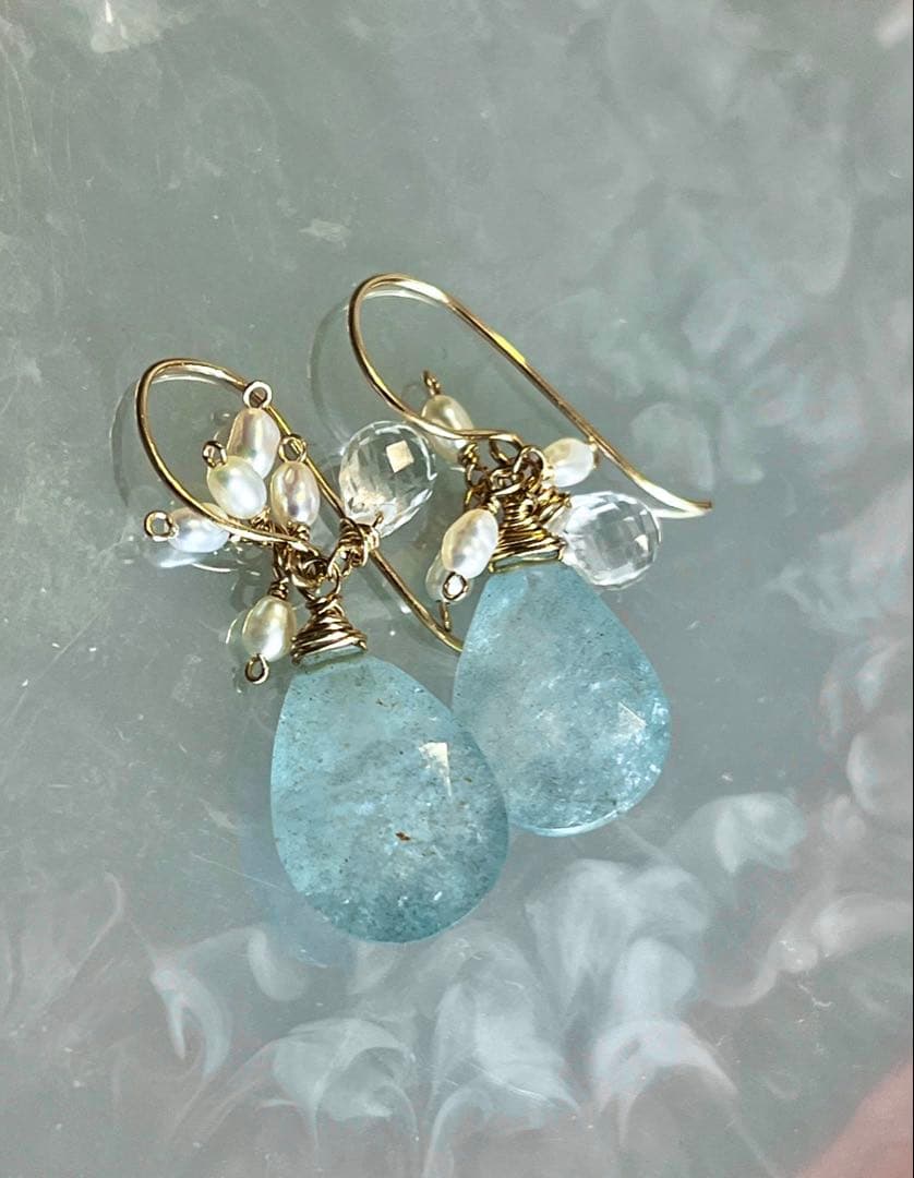 ハニーフラットです。シンデレラアクアマリンのピアス