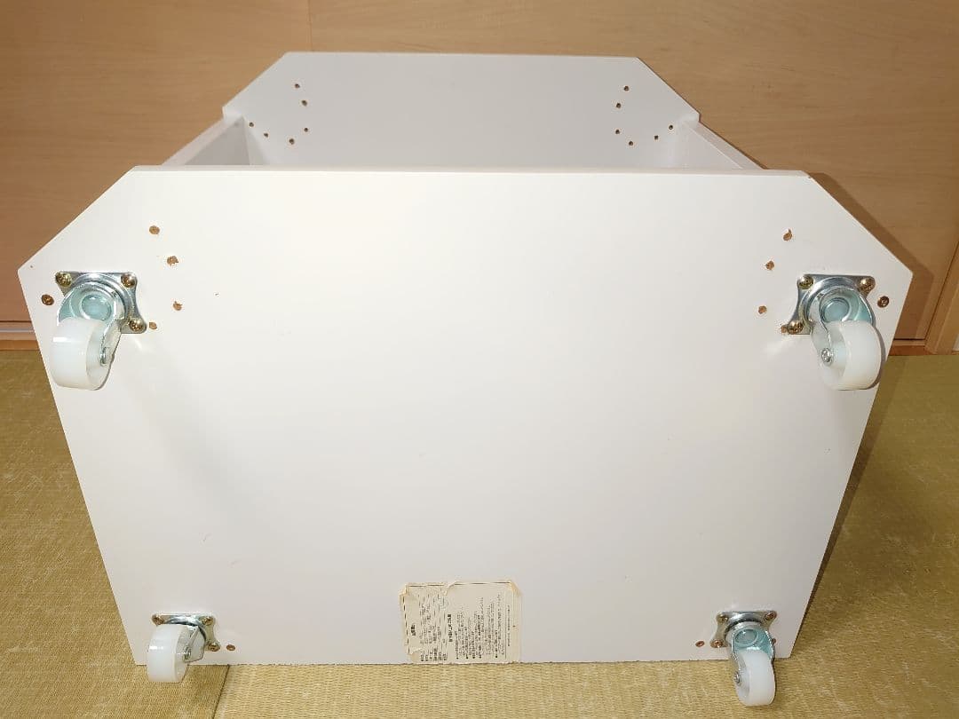 【移動に便利なキャスター付シンプルスタンド・㉑】パチスロ実機1台用の置く台★白色