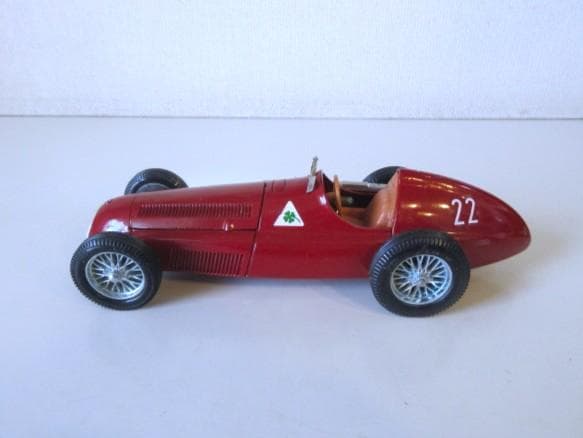特価 Mebe Toys (1/24) アルファロメオ 159 Alfetta