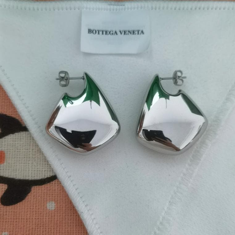 スモールフィンピアス ゴールド