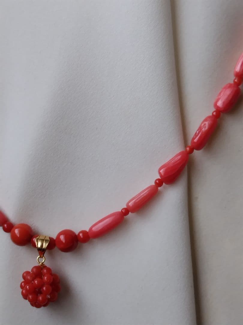 K18 トップ付き赤〜オレンジ珊瑚ネックレス