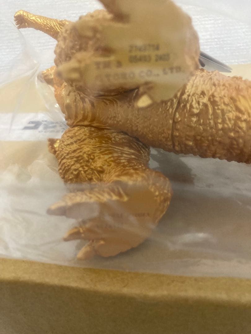 （新品）ゴジラ・ストア限定.メモリアルゴールドゴジラver.（フィギュア）