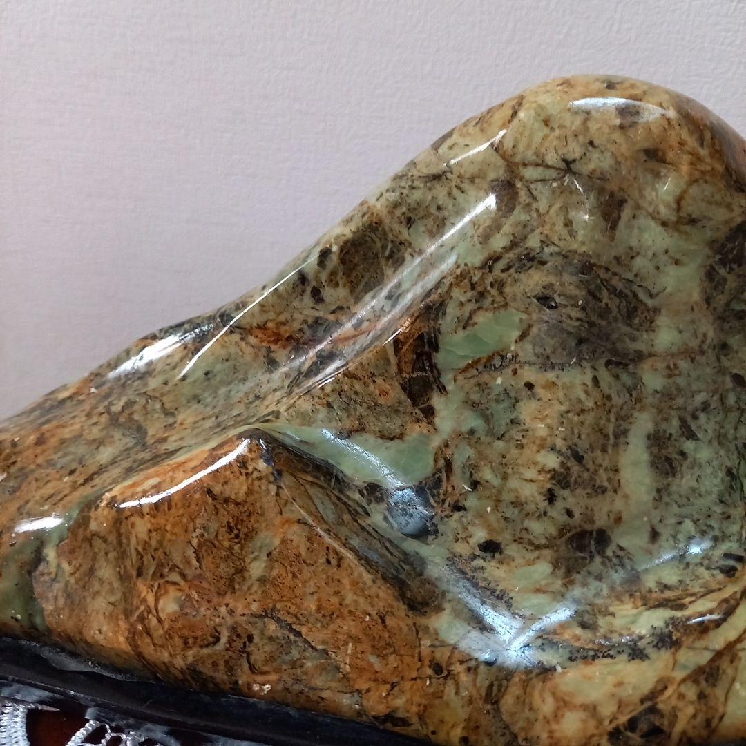 秩父かんらん石　鑑賞石　飾り石　台座付き　玄関飾り　お正月