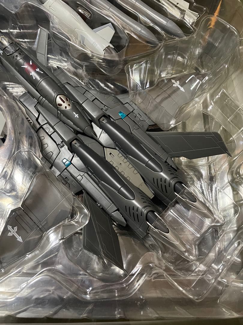 完全変形 1/60 SV-51γ イワノフ機 マクロス ゼロ YAMATO