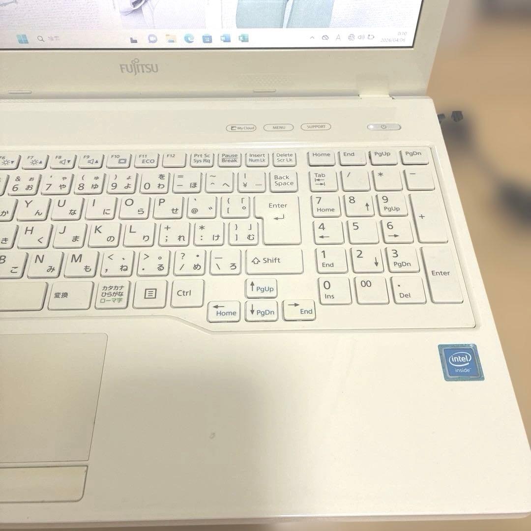 Windows11 Office2021 4GB 256GB 中古パソコン 白