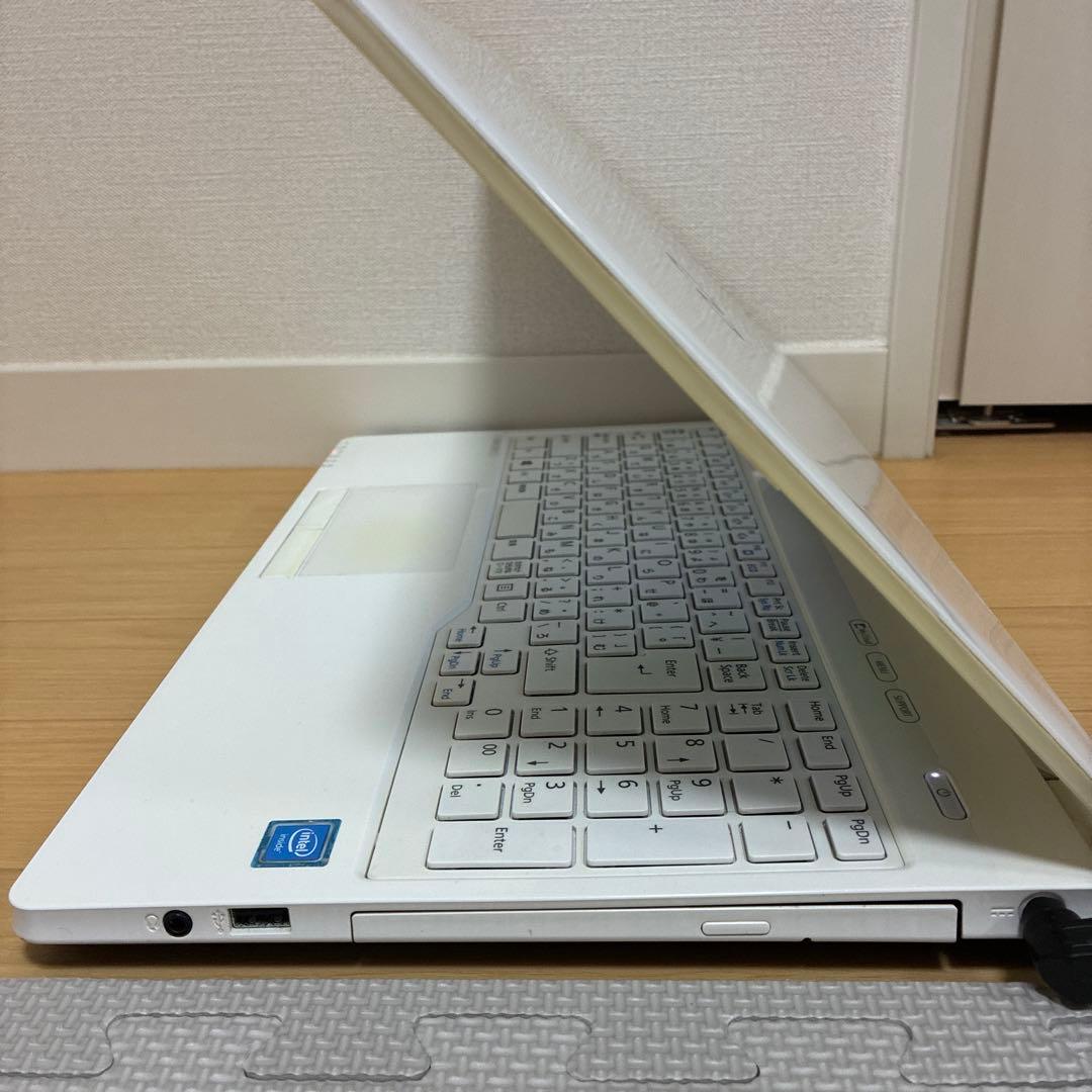 Windows11 Office2021 4GB 256GB 中古パソコン 白