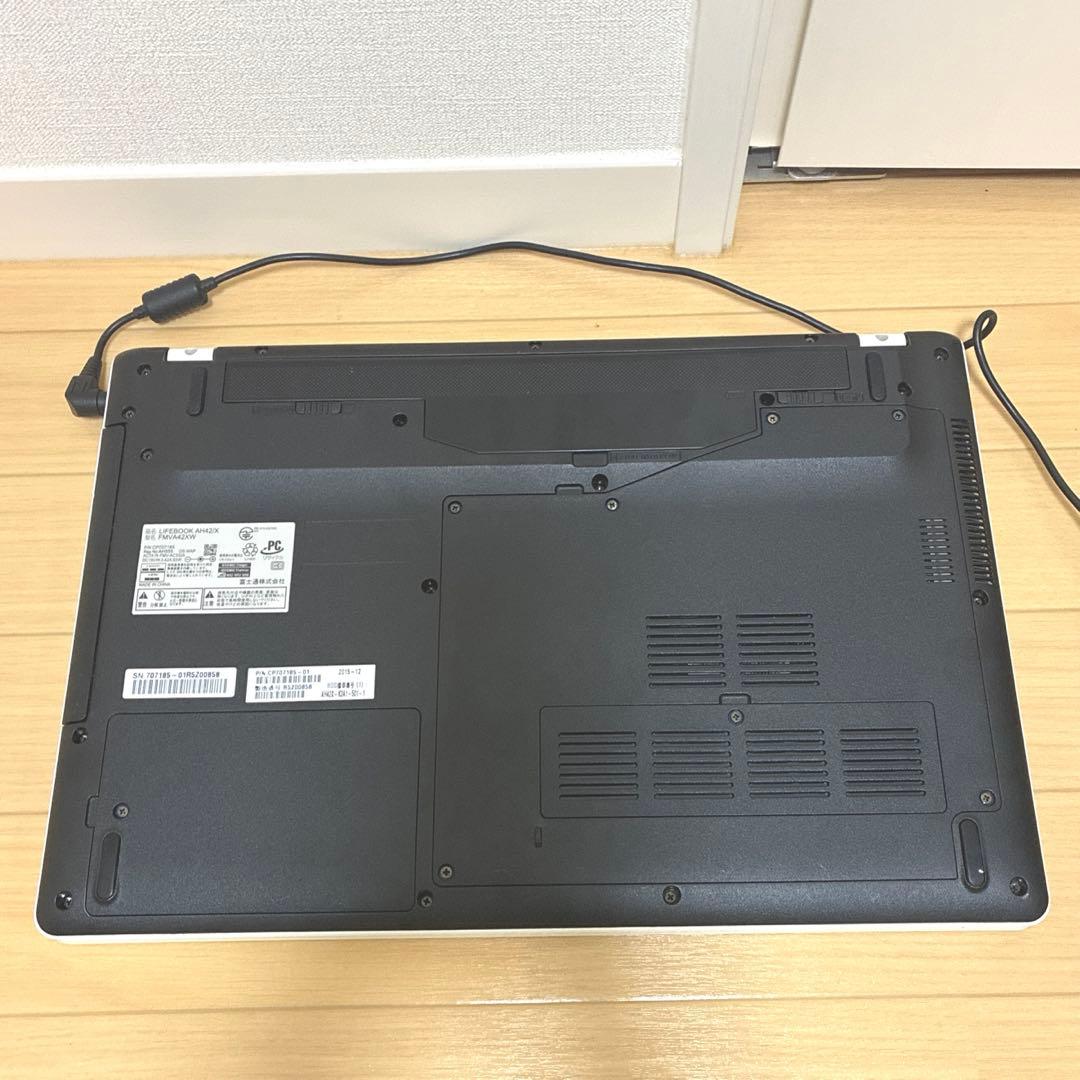 Windows11 Office2021 4GB 256GB 中古パソコン 白