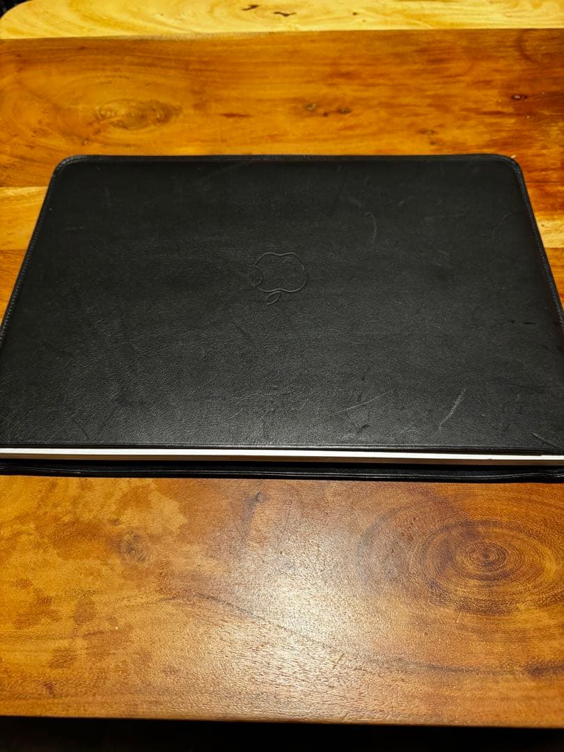 MacBook Pro 13_2020 i7/32GB/1TB レザーケース付き