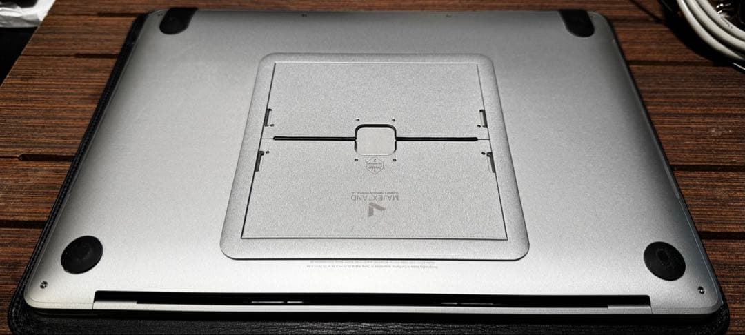 MacBook Pro 13_2020 i7/32GB/1TB レザーケース付き