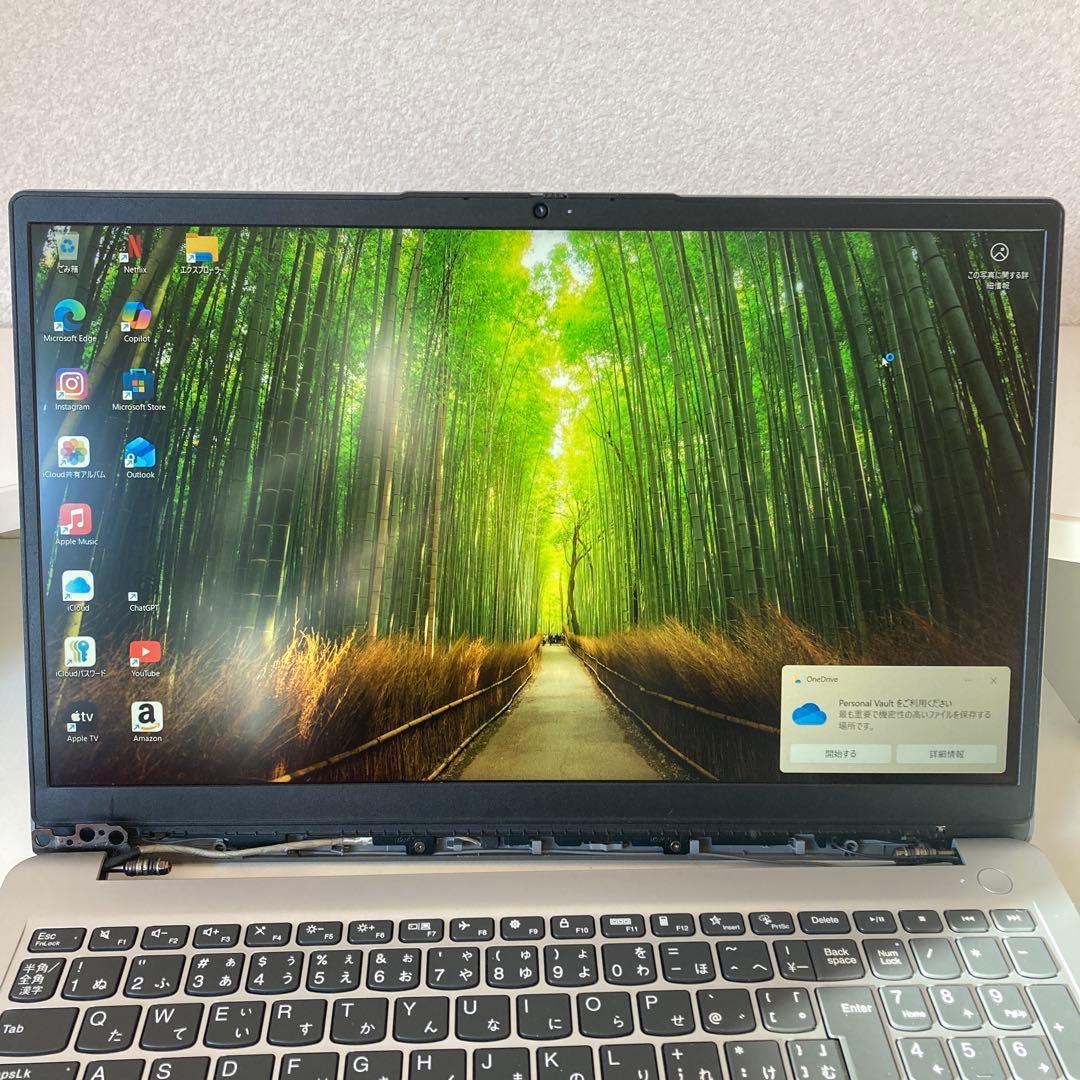 Lenovo IdeaPad 1 15AMN7 ノートパソコン