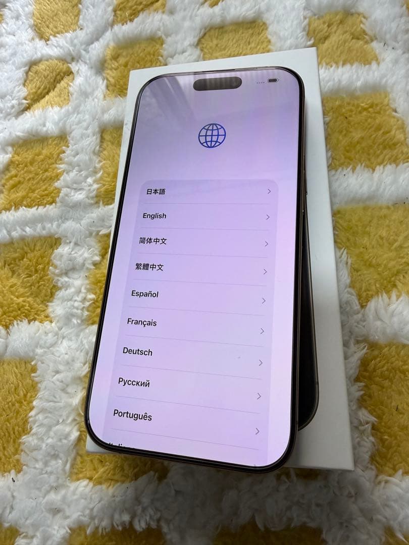 Apple iPhone16pro デザートチタニウム　256gb