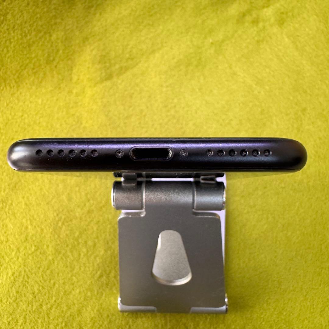 iPhoneSE2 64GB SIMフリー ブラック 初期化済 バッテリー86%