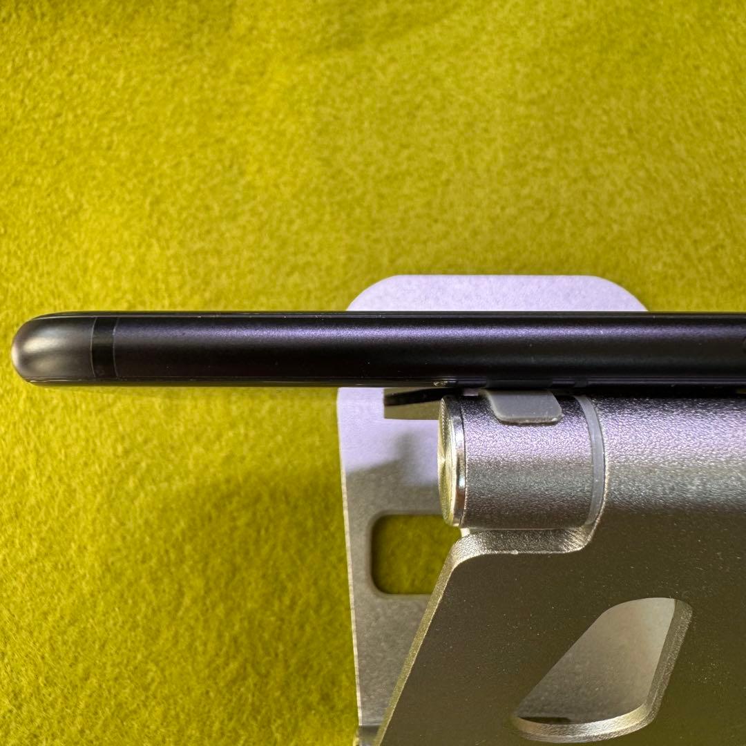 iPhoneSE2 64GB SIMフリー ブラック 初期化済 バッテリー86%