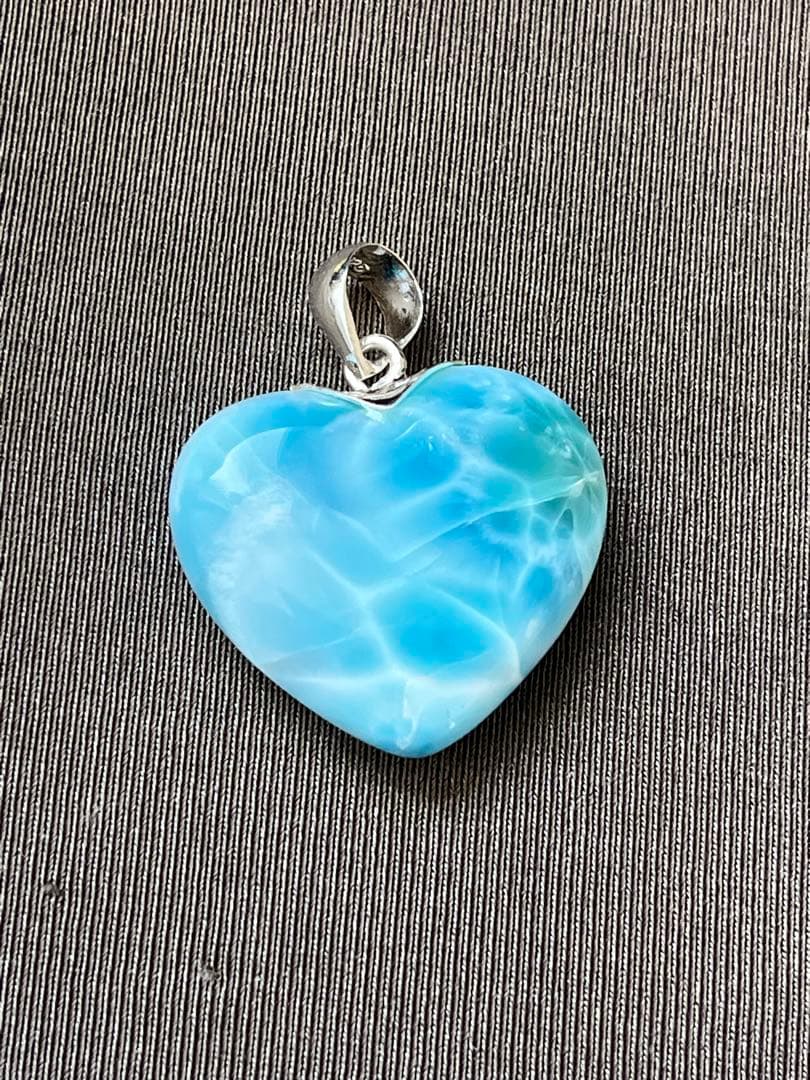 天然石☆高品質！ラリマーハート型ペンダントトップ☆両面模様が美しい!