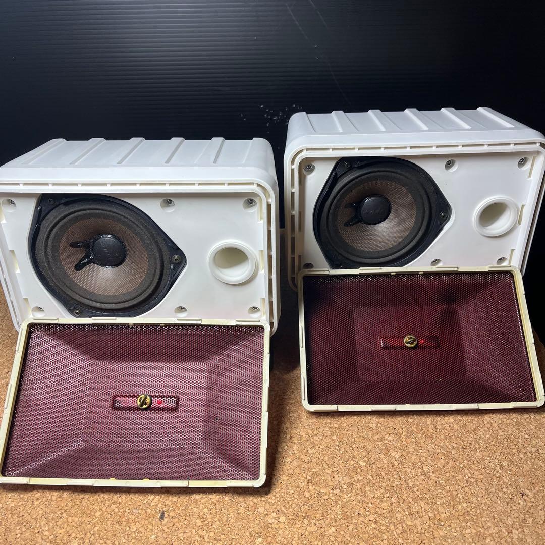 BOSE スピーカー101MMWホワイト／レッド
