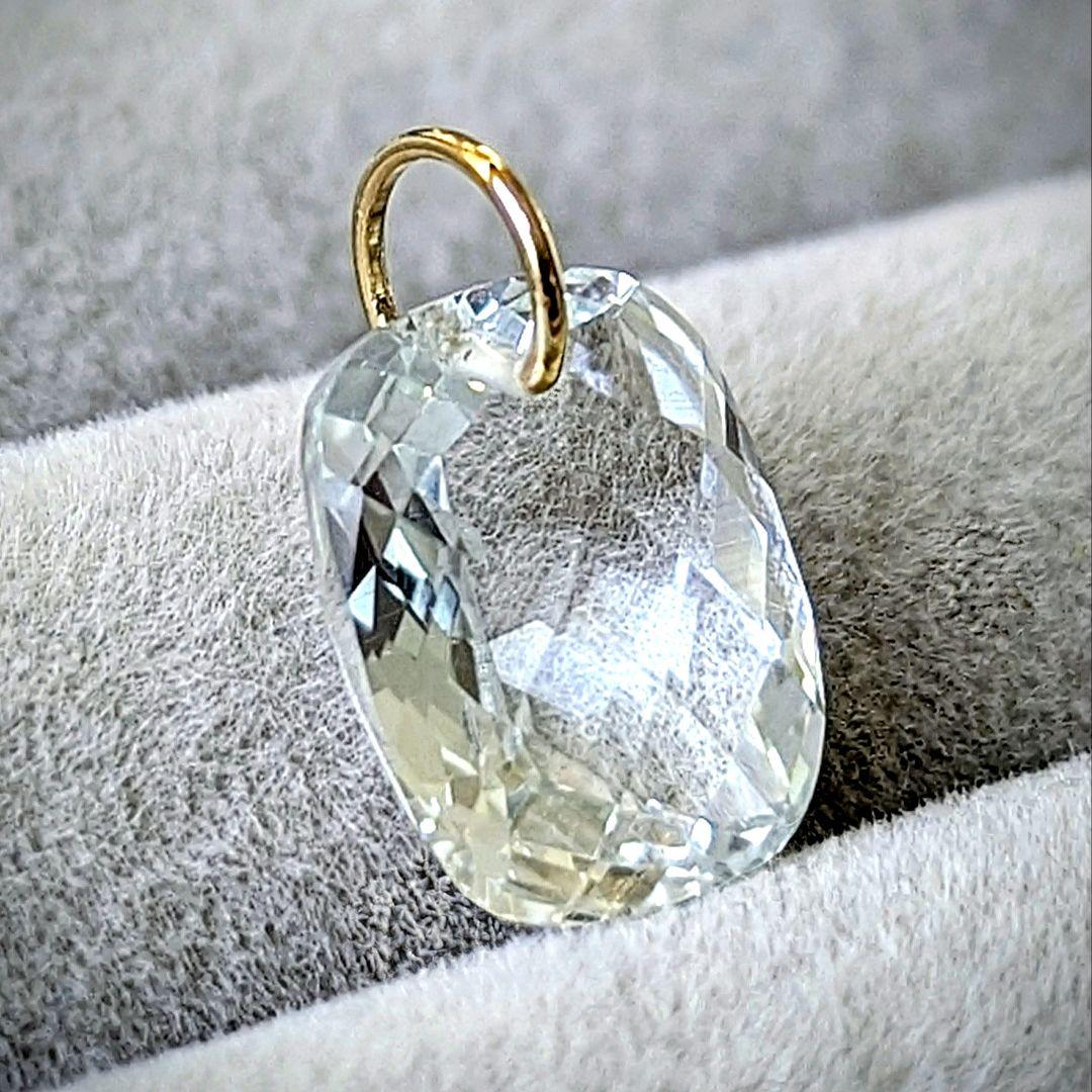 ♢N♢K18 ホワイトトパーズ 4.93ct ネックレスチャ―ム