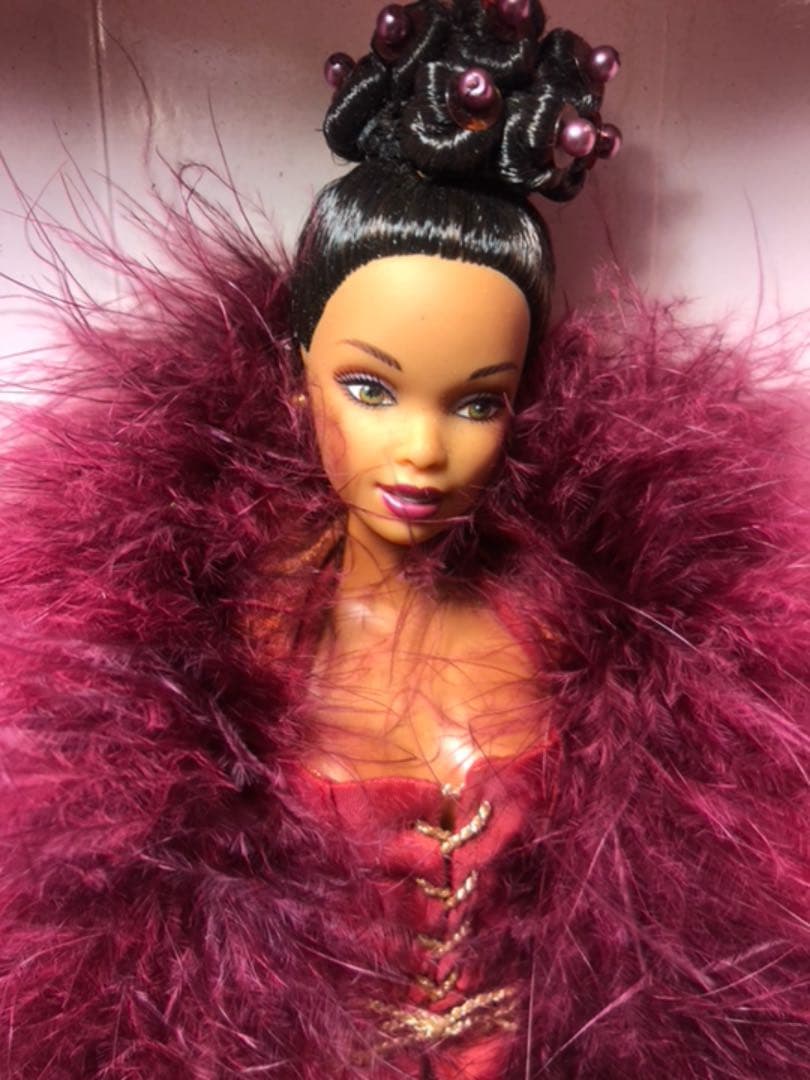 Mattel Barbie ゴールドラベル バイロンラーズです。