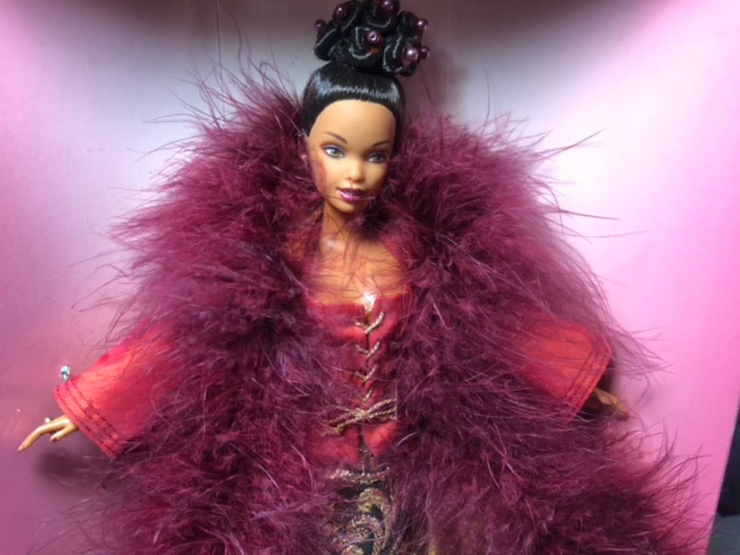 Mattel Barbie ゴールドラベル バイロンラーズです。