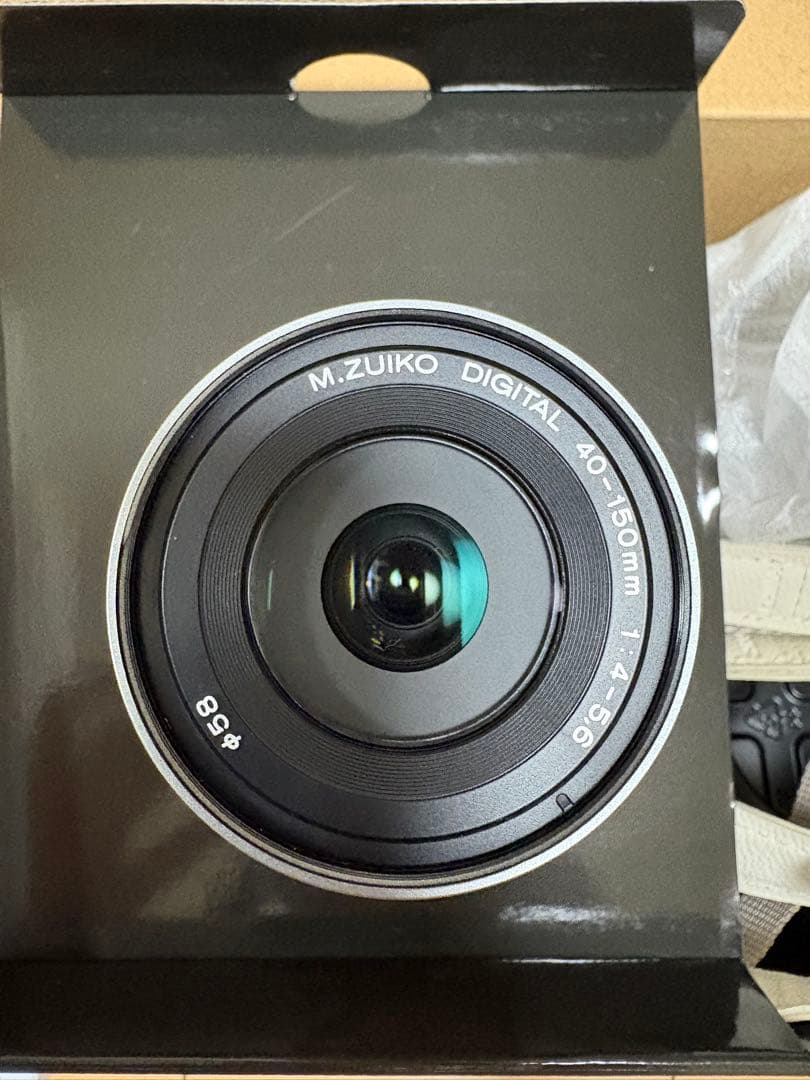 OLYMPUS PEN E-P7 EZダブルズームキット　 ホワイト