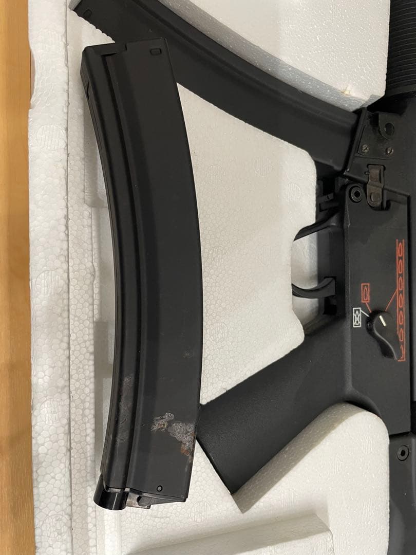 電動エアーガン　MP5 SD5 サブマシンガン