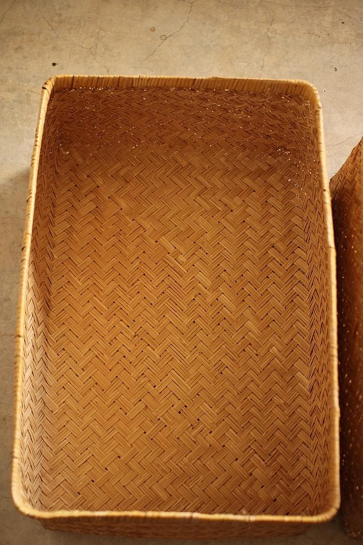 状態良く形の綺麗な古い竹編みの収納かご　行李　竹籠　篭　古道具