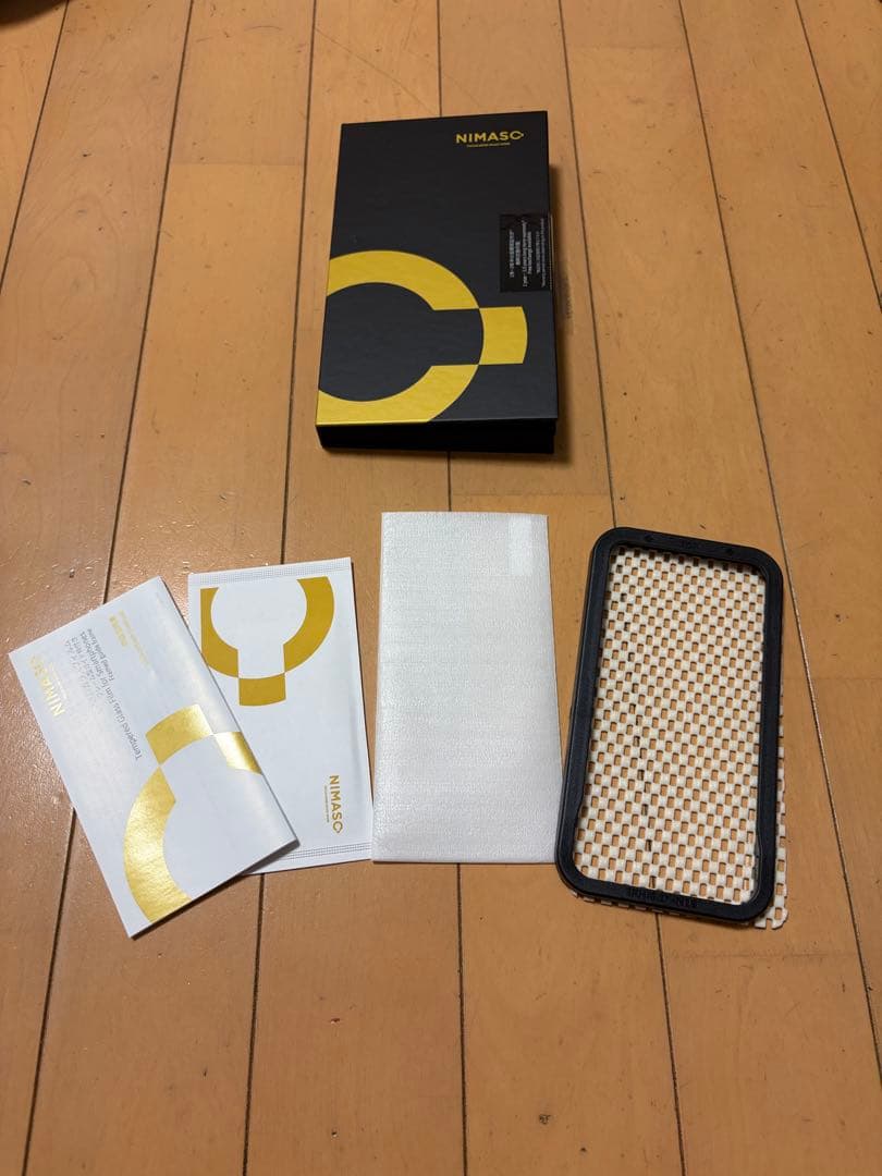 iPhone16e 128GB ⭐︎純正シリコンケース⭐︎NIMASOガラスフィルム