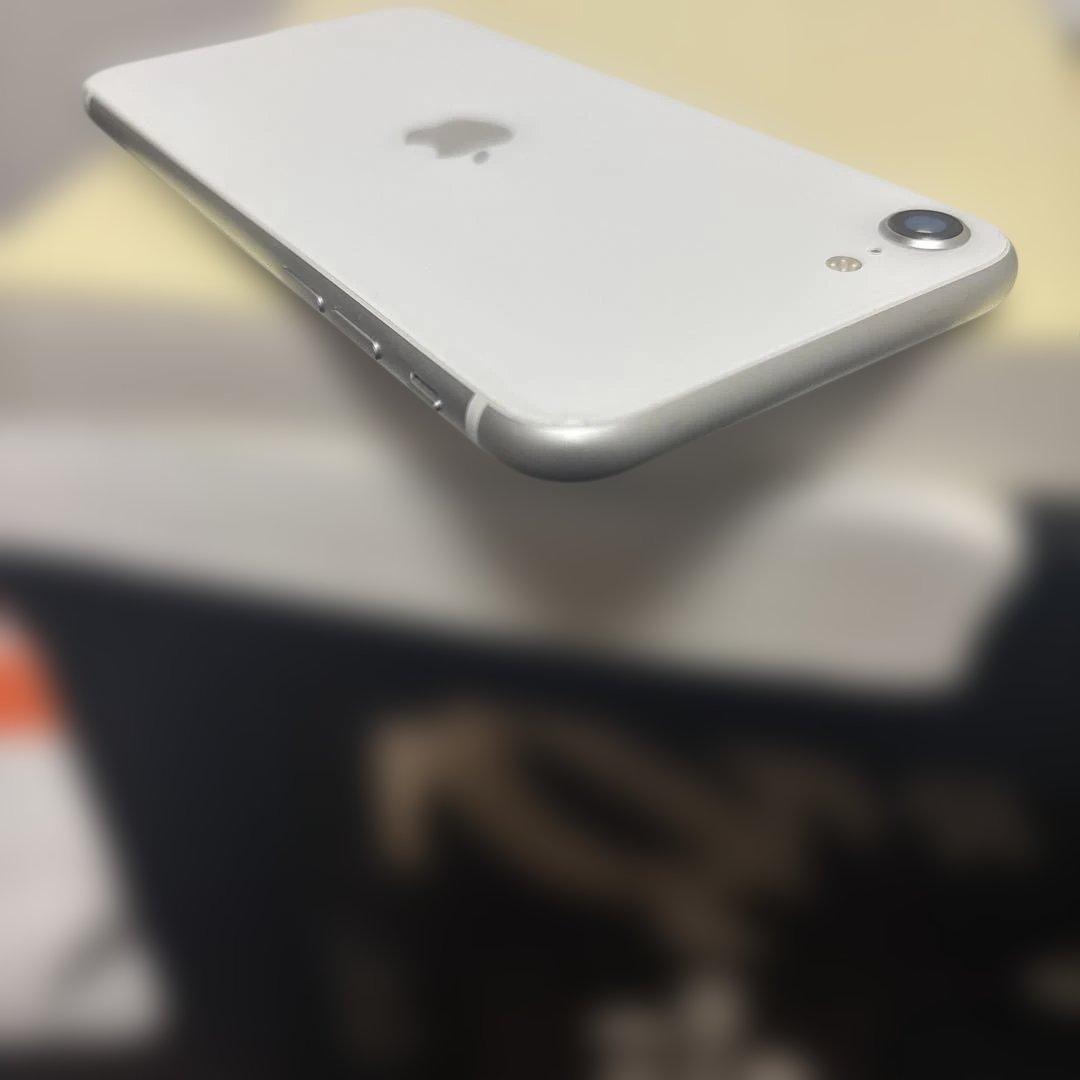 【極美品】iPhone SE 第2世代 64GB ホワイト SIMフリー 本体