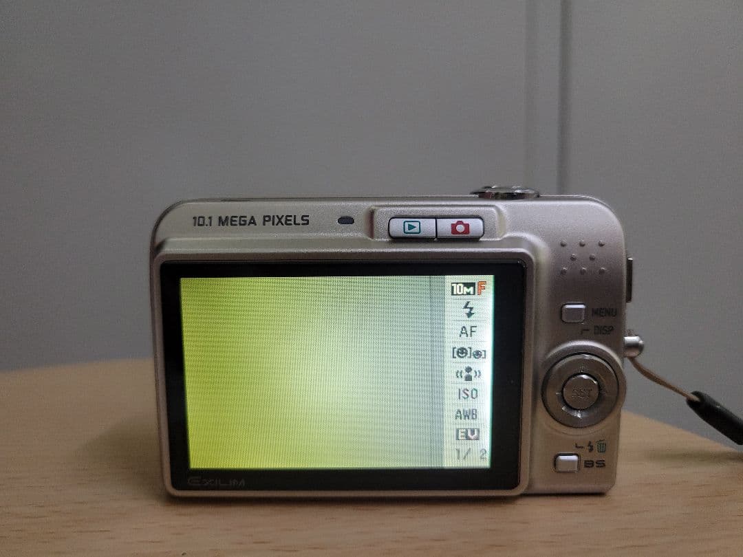 【動作良好】CASIO EXILIM EX-Z1080 ゴールド バッテリー付属