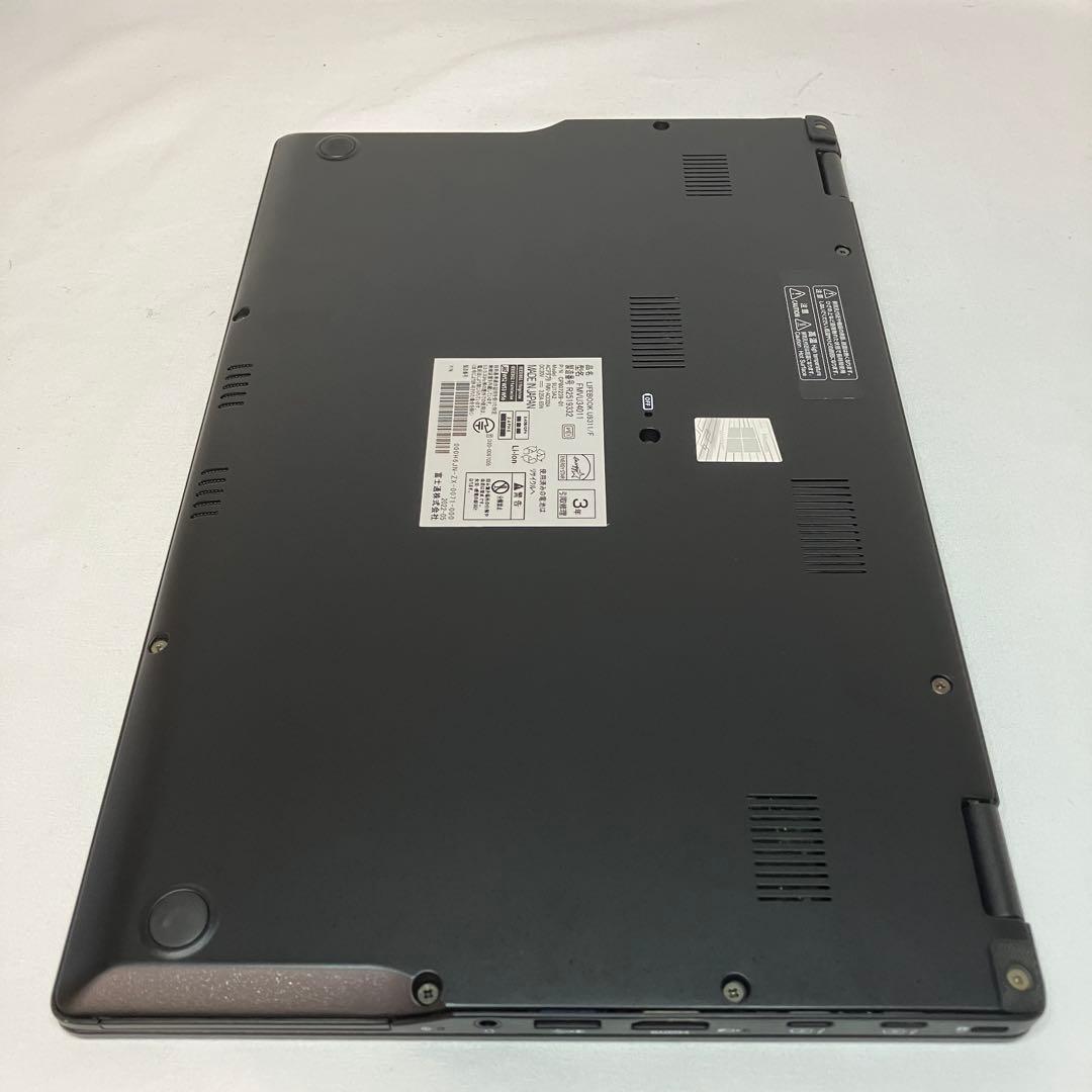 準美品 LIFEBOOK U9311/F 第11世代 i7 16GB フルHD