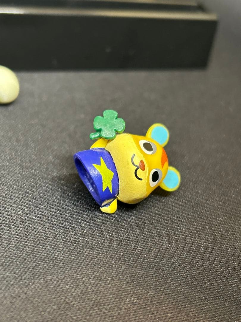どうぶつの森　チョコエッグ　とたけけ　まめきち　つぶきち　ジュン　たぬきち