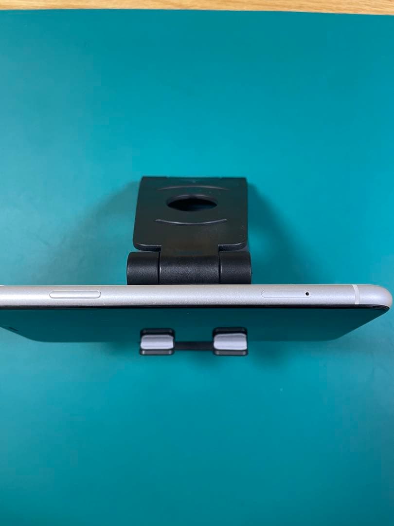 【美品】iPhoneXR White 64GB SIMフリー バッテリー100%