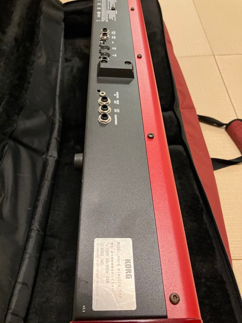 nord electro 5 HP（純正ケース付）