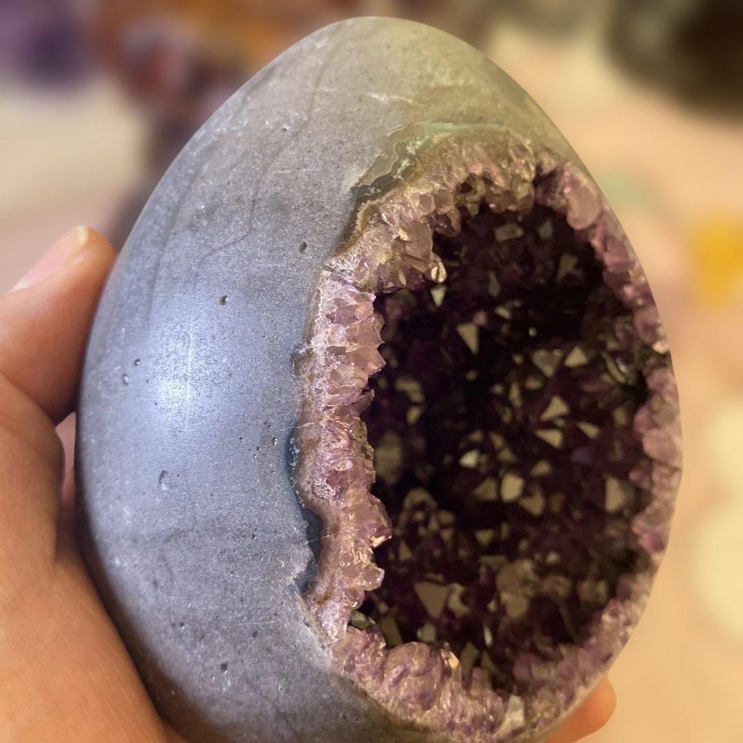 【極上】ウルグアイアメジストクラスター原石（恐竜の卵幸運水晶收藏品） 置物