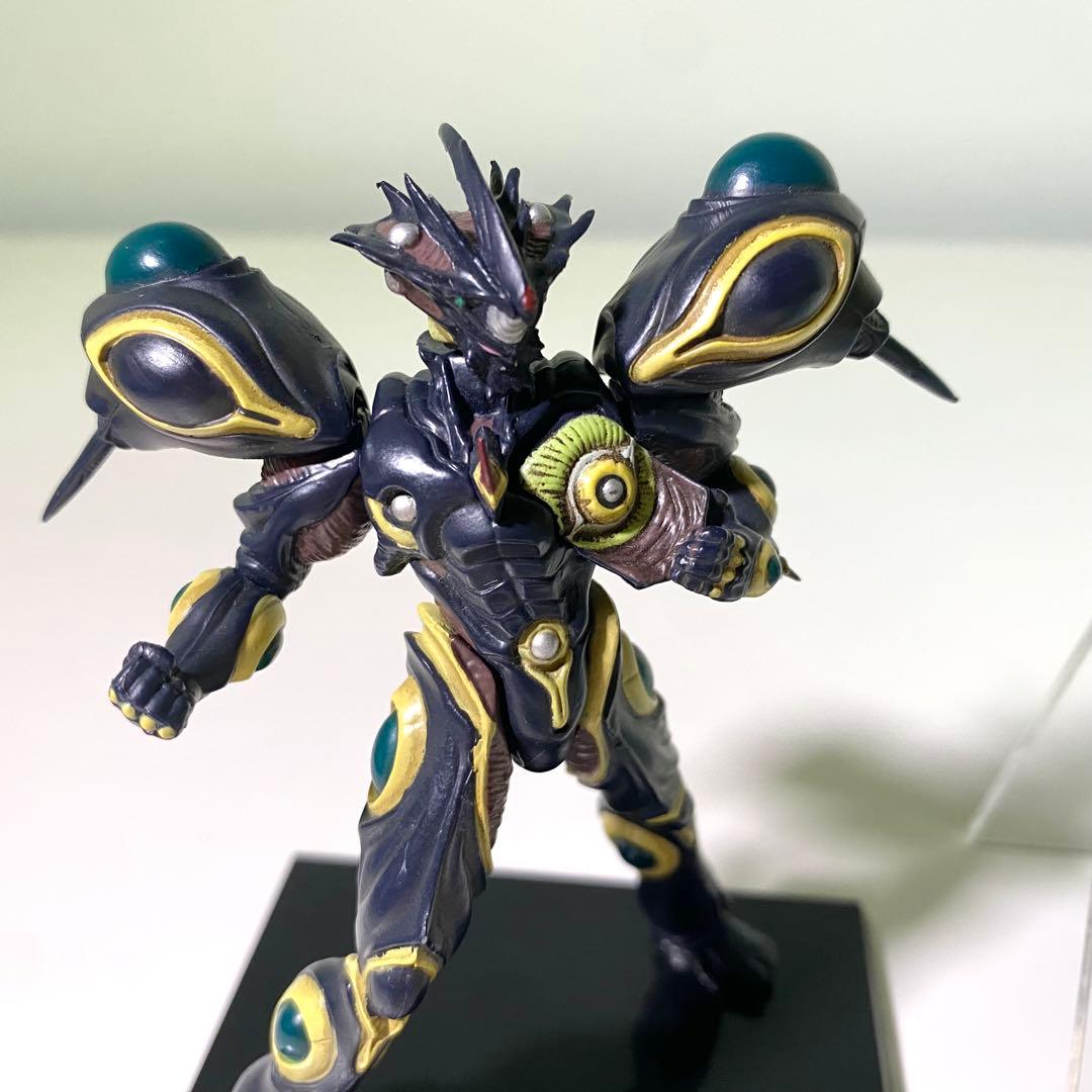 強殖装甲ガイバー　トレーディングフィギュア　ギガンティックダーク　ガイバーI