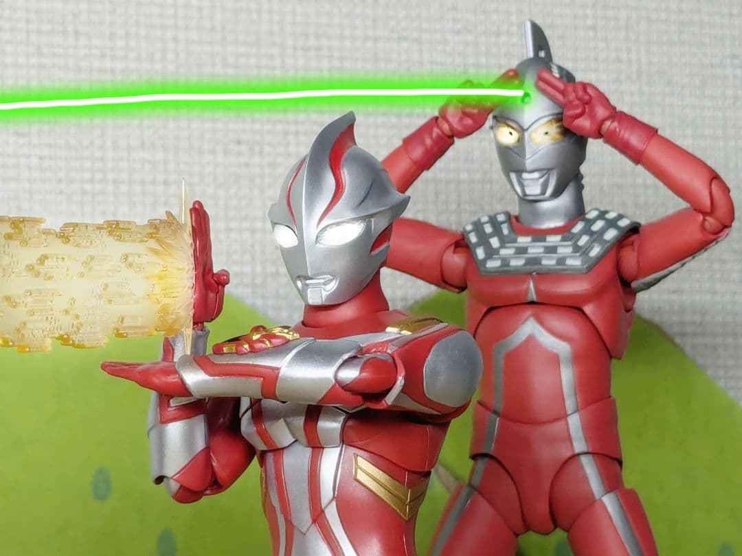 S.H.Figuarts ウルトラセブン＆ブラザーズマント