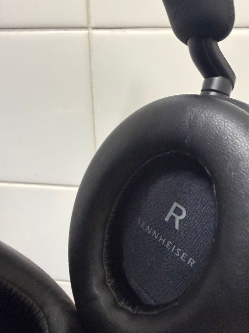 ヘッドホン SENNHEISER MOMENTUM 4 Wireless