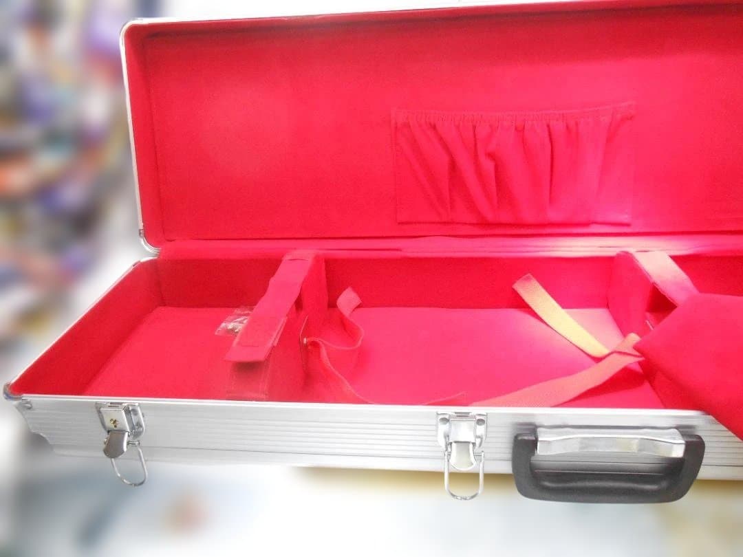 新品未使用(送料無料)13.000円　沖縄三線専用　R一丁入アルミハードケース