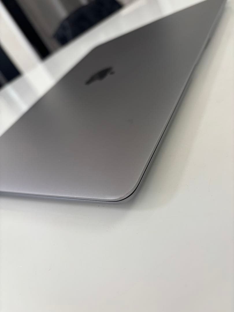 超美品 Apple MacBook Air 室内使用 8GB 256GB 箱あり