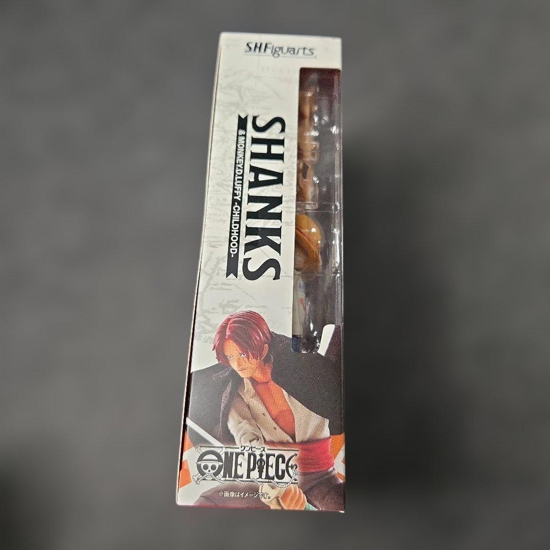 TAMASHII NATIONS-ワンピース-シャンクス&モンキー·D·ルフィ