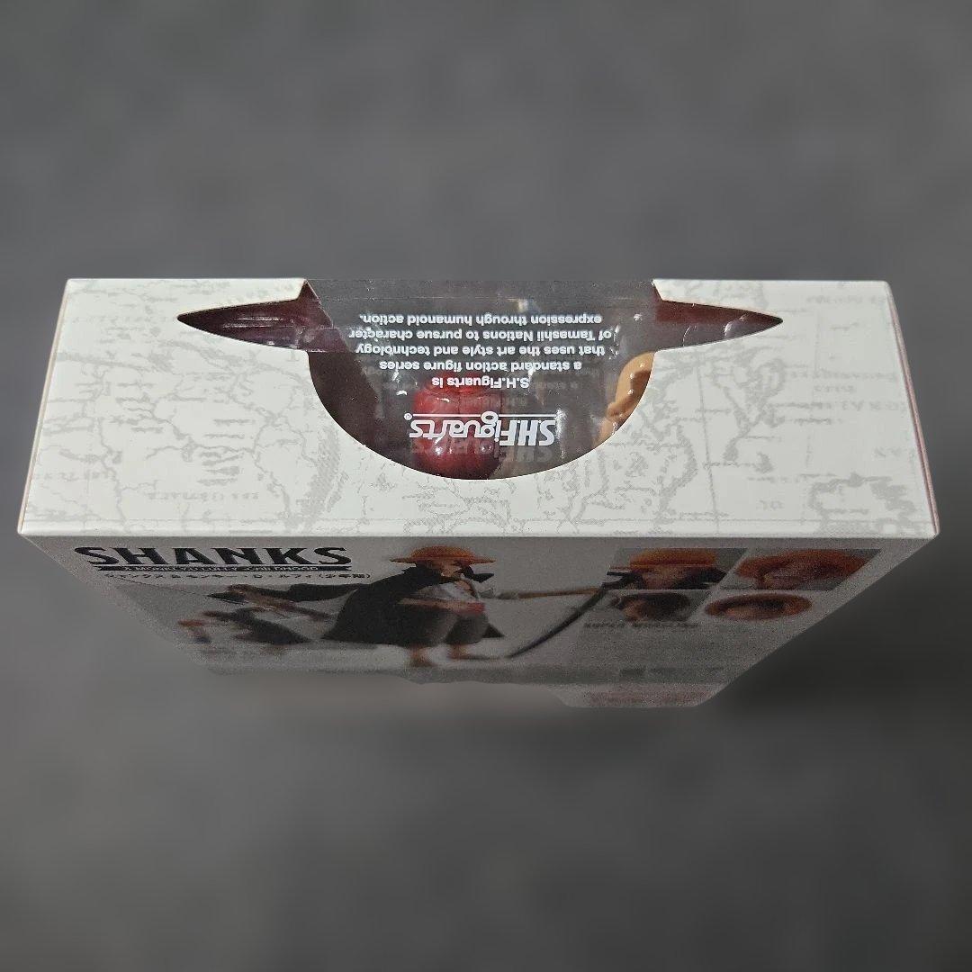 TAMASHII NATIONS-ワンピース-シャンクス&モンキー·D·ルフィ