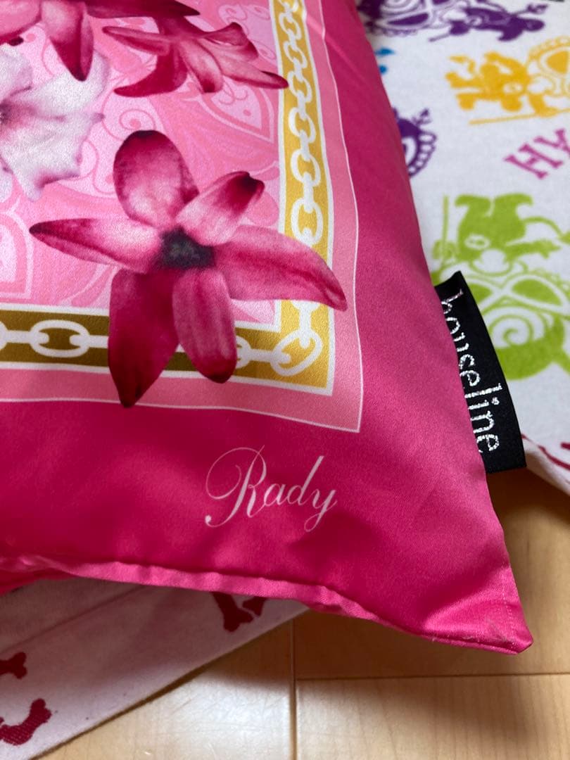 Redy エレガントフラワー クッション 60×60