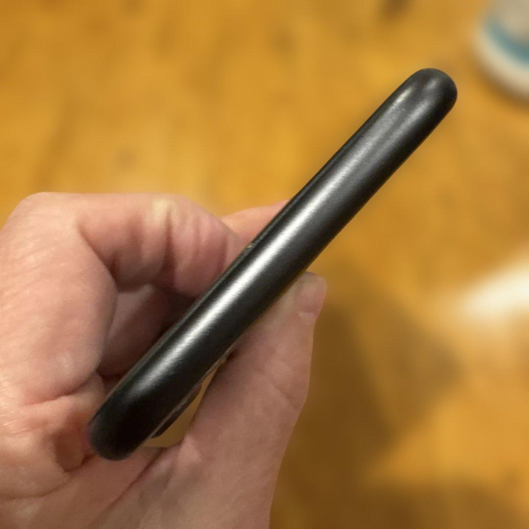 iPHONE 8 64GB スペースグレー 本体