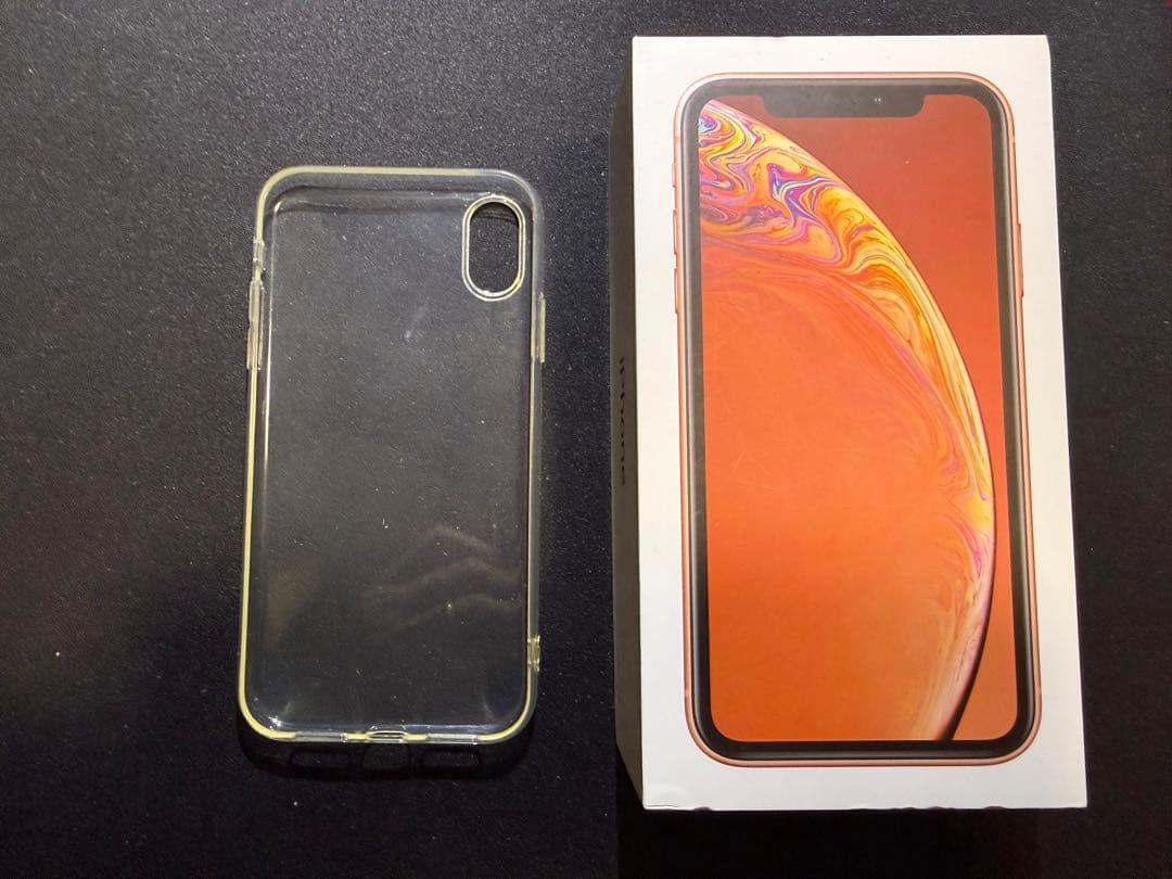 Apple iPhone XR (PRODUCT(RED)) 本体　^_−☆