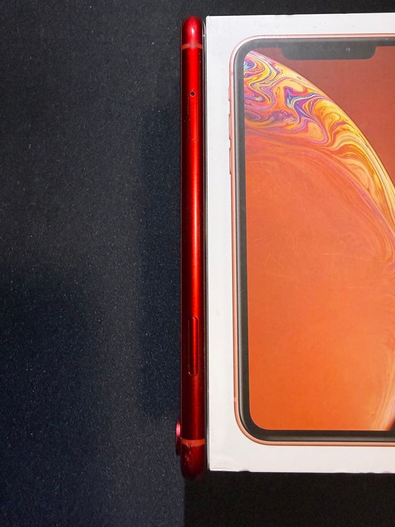 Apple iPhone XR (PRODUCT(RED)) 本体　^_−☆